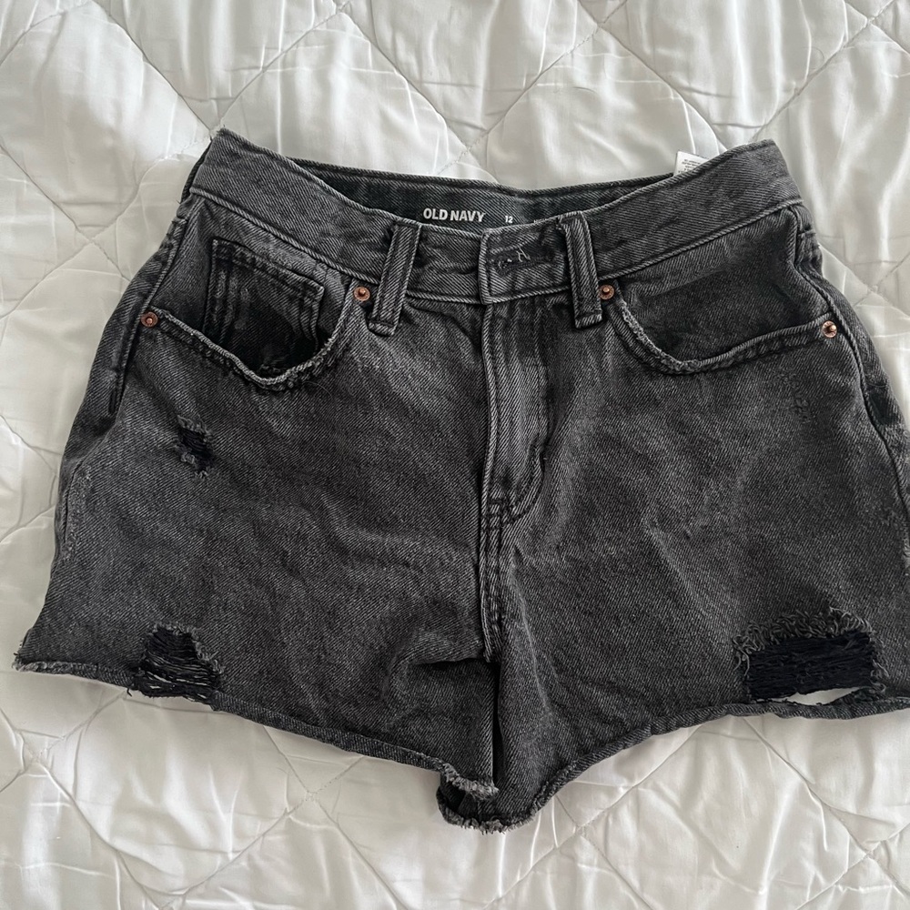 OLD NAVY SHORTS